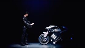 La Primera motocicleta con Inteligencia Artificial – Yamaha.