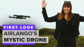 Mystic drone usa la inteligencia artificial para la navegación.
