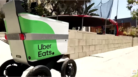 Uber envía robots en las aceras para entregar comida